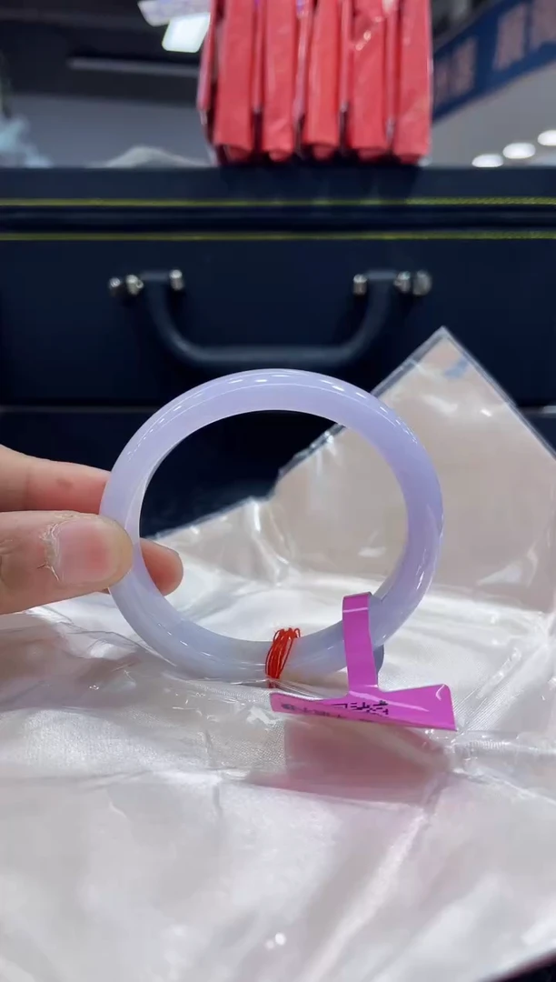 未镶嵌手镯（贵妃镯）翡翠3