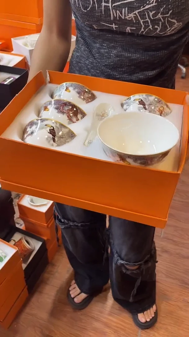 杯鸿辉家品牌瓷器，京东包邮！