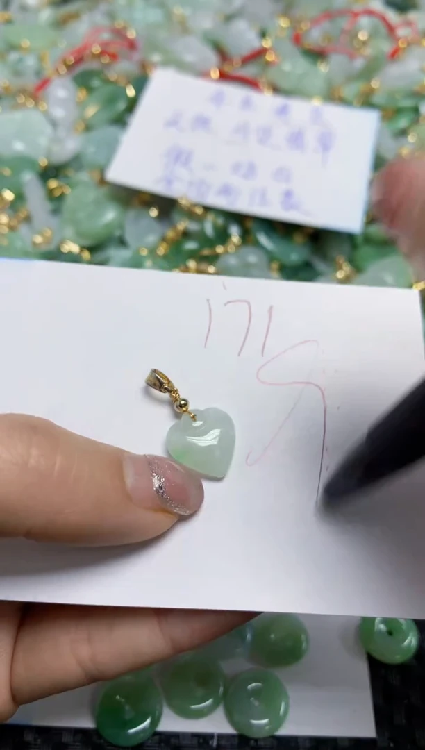 【闪购商品】翡翠颈饰合金   天然A货翡翠