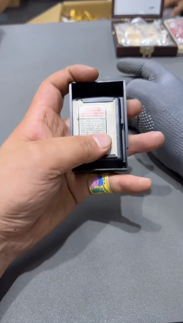 l****g小四孤品收藏中古品