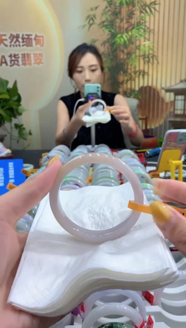翡翠手镯未镶嵌000035353
