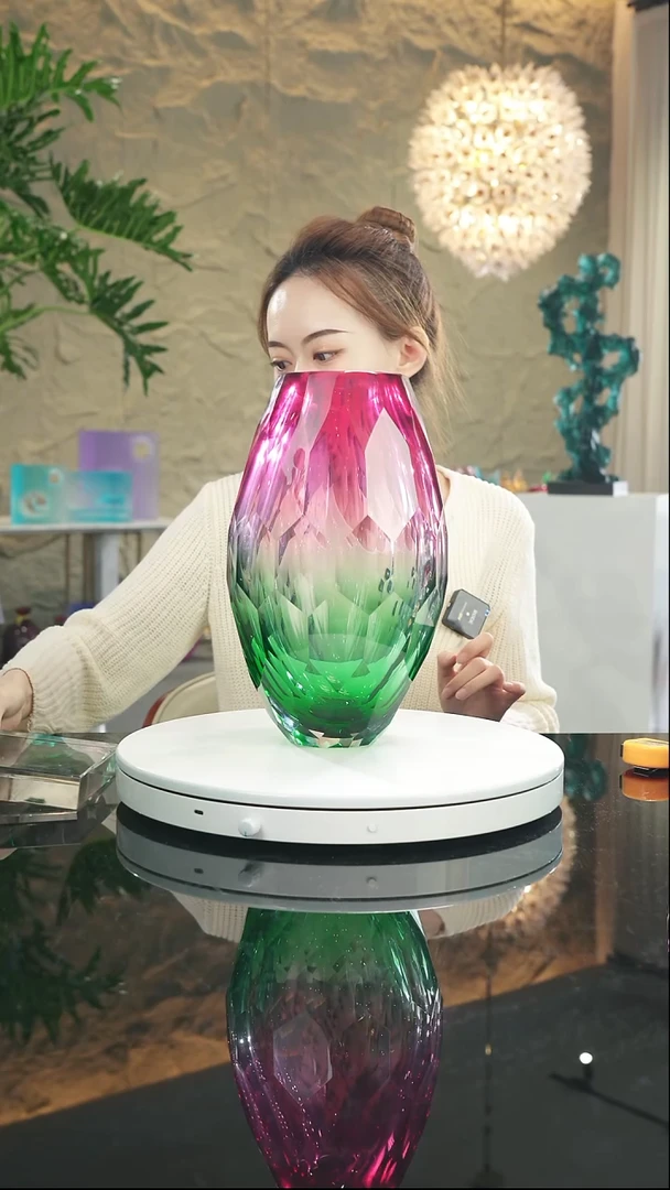 【闪购商品】瓷片赠送底座金红配祖母绿切面
