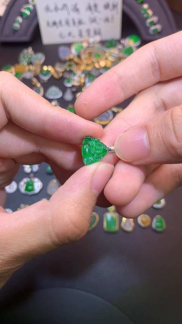 吊坠(不含链)银S925镶嵌翡翠樱***犊1