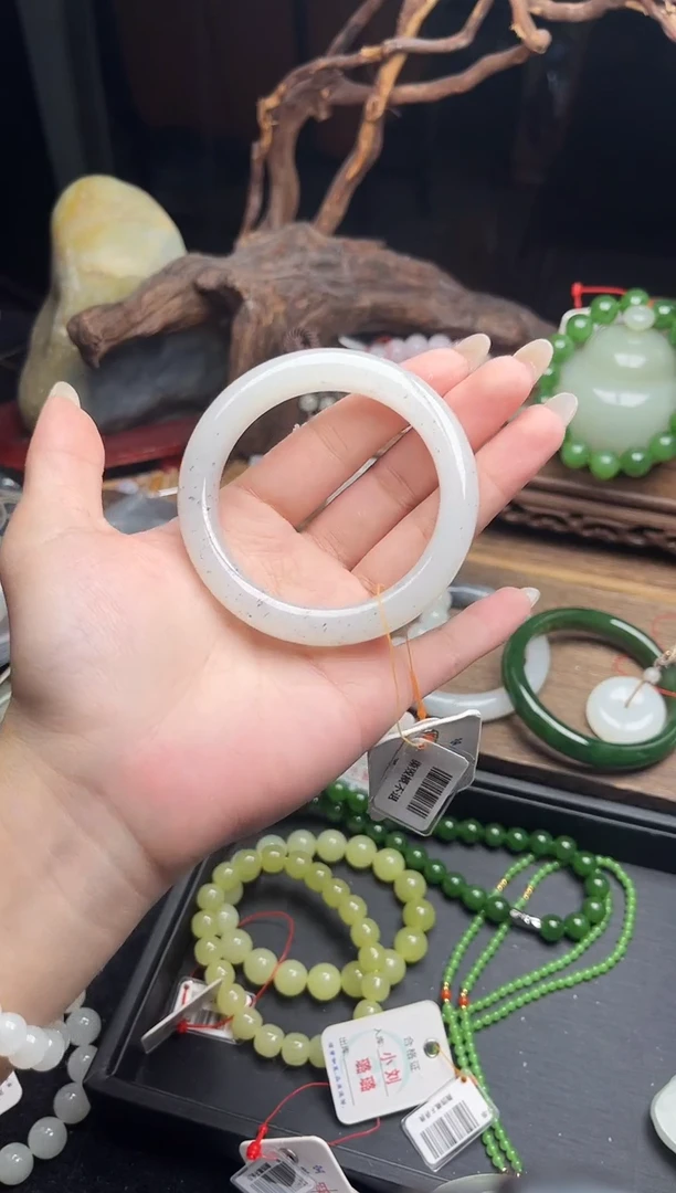 未镶嵌手镯和田玉新疆黑山 53圈9011548