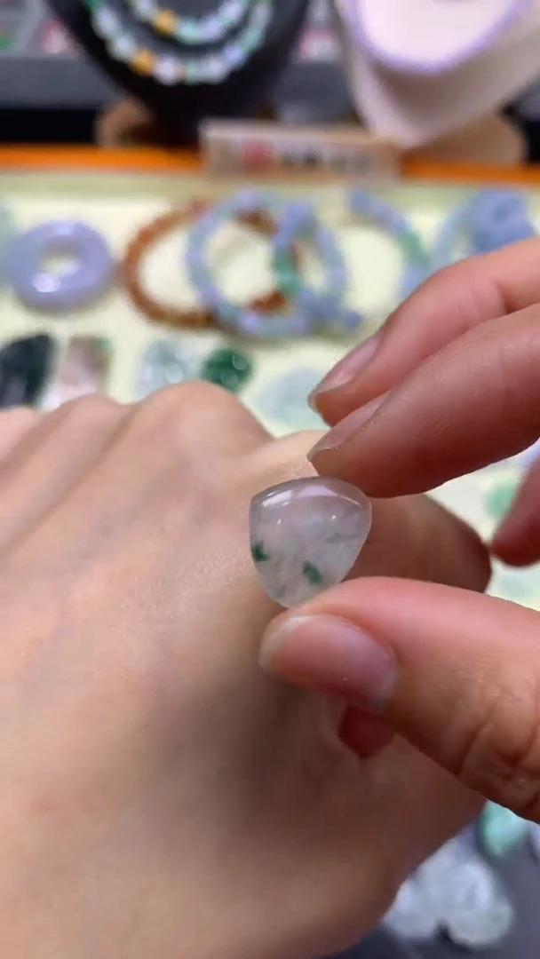 【闪购商品】定制翡翠未镶嵌翡翠