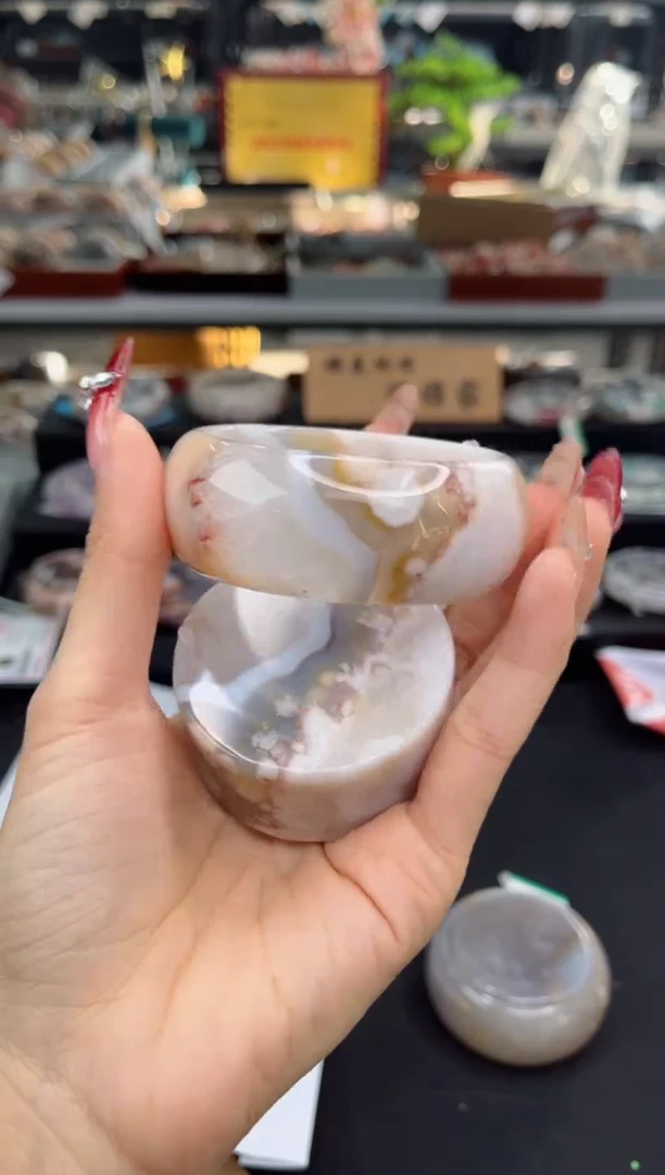 【闪购商品】石英质玉手镯未镶嵌58圈口（不退不换）1538145