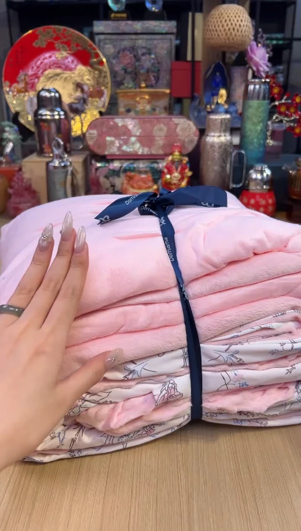 65粉色四件套（2m*2.3m）