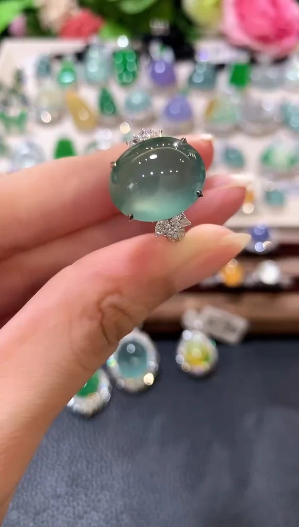 18K金镶嵌戒指翡翠m32