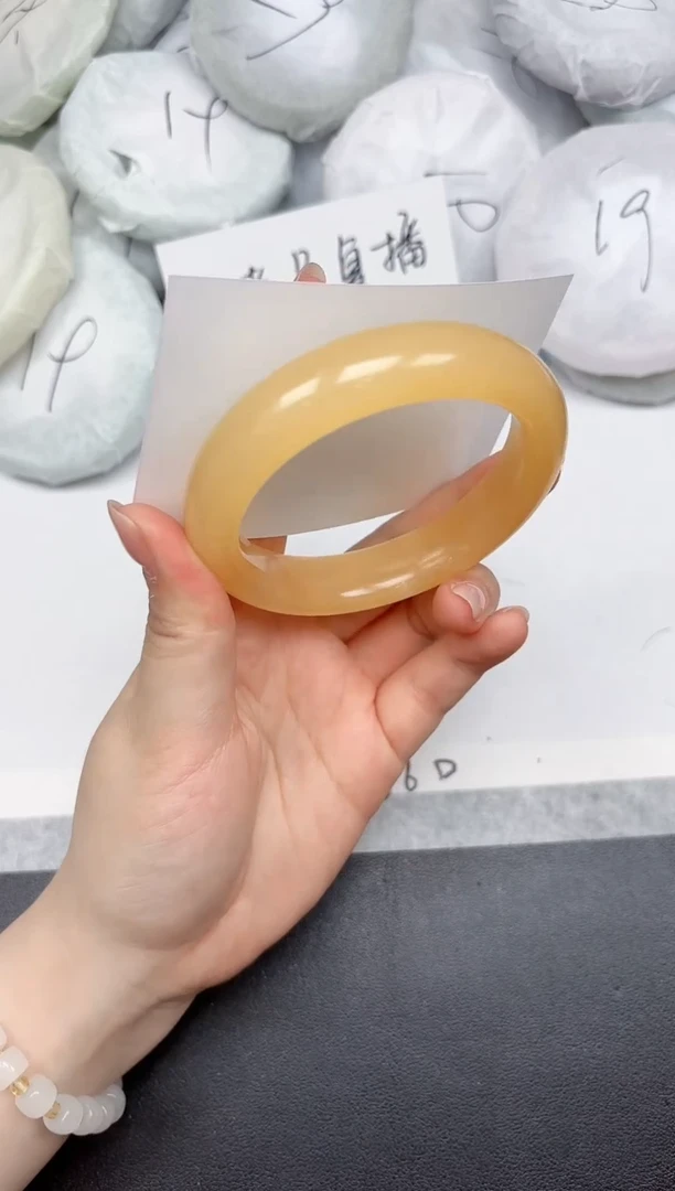 未镶嵌手镯石英质玉A104/62.2