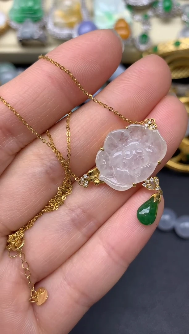 颈饰18K金镶嵌翡翠120-雪姐翡翠天天见