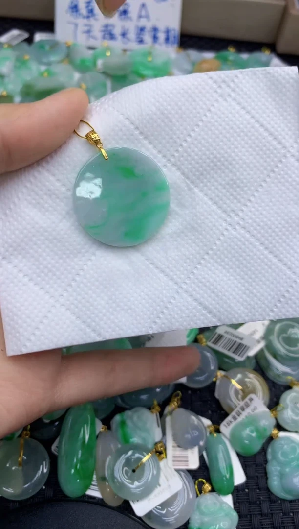 颈饰未镶嵌翡翠天然缅甸A货翡翠