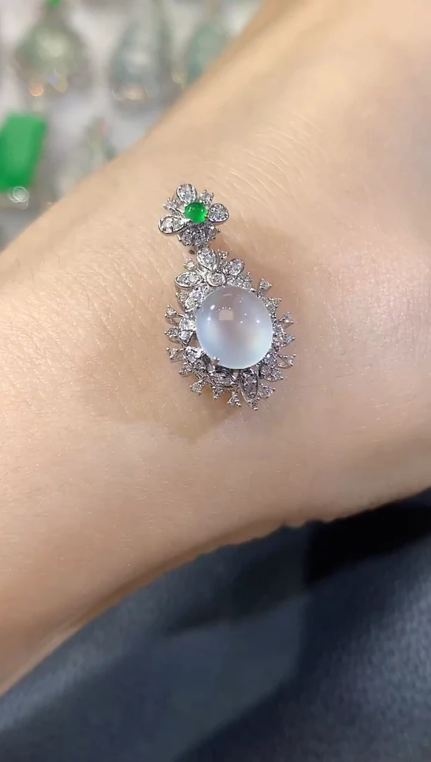 翡翠18K金镶嵌吊坠(不含链)C2