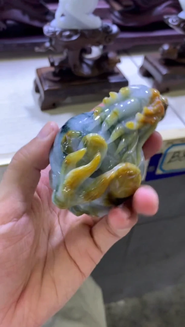 翡翠挂件未镶嵌翡翠摆件