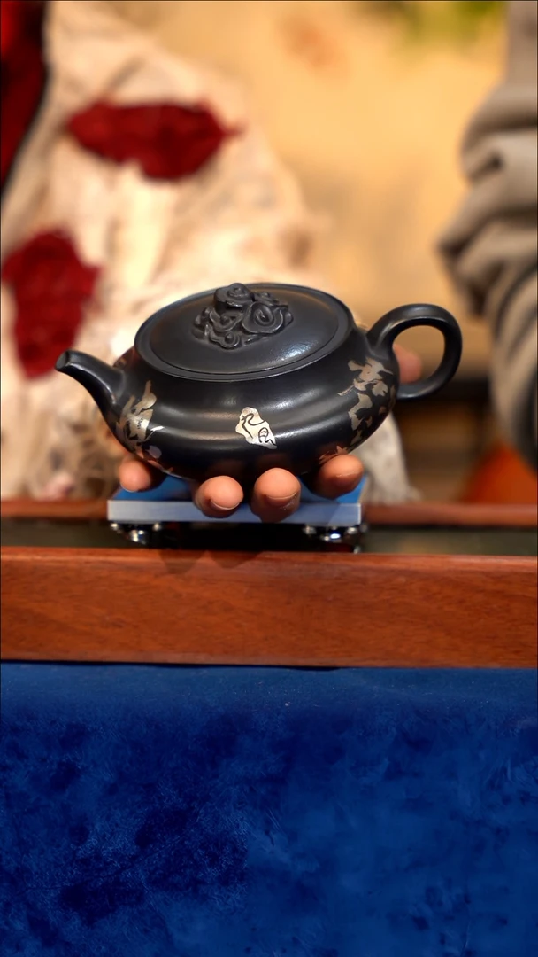 宜兴紫砂 紫砂茶壶 LJY