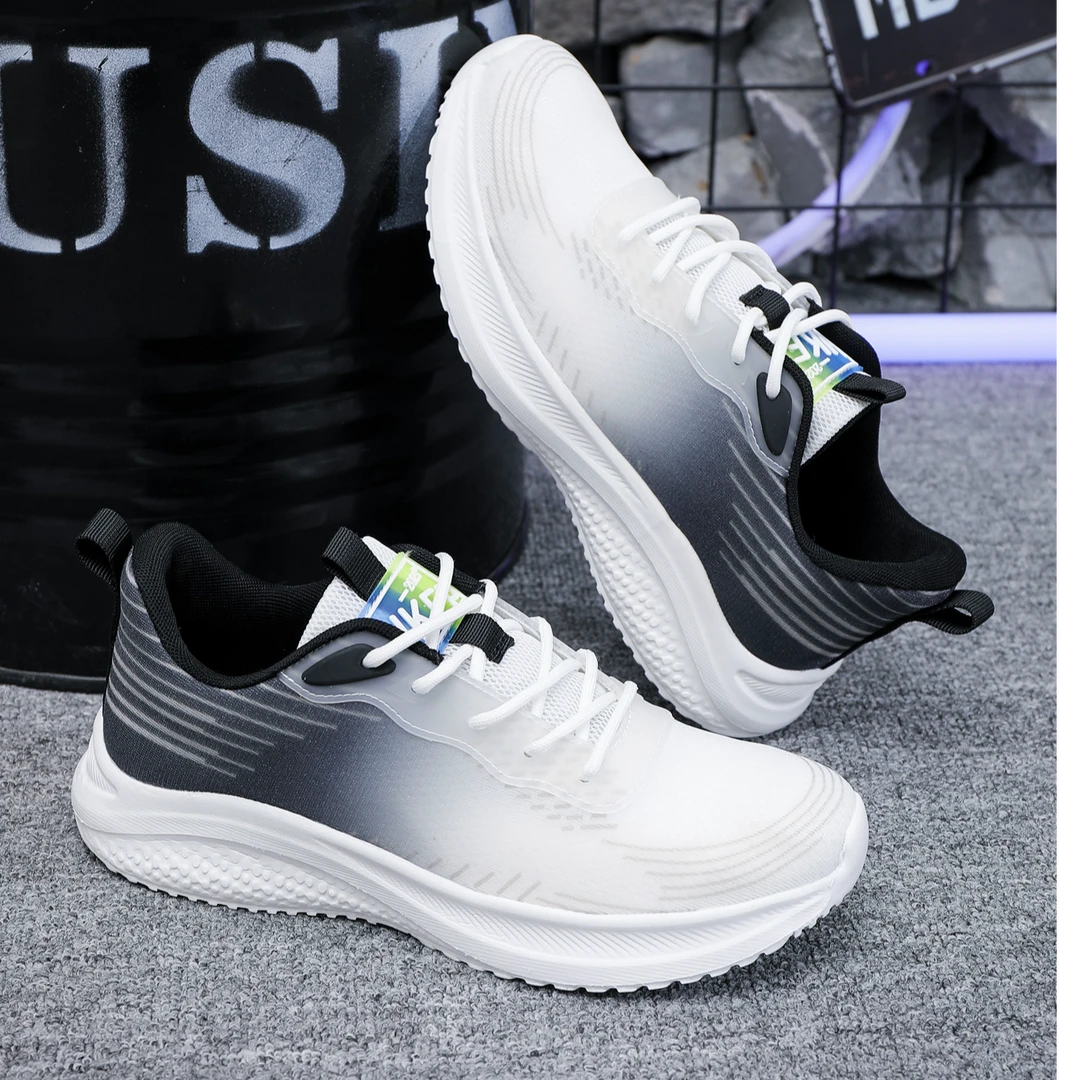 网面透气鞋减震夏季简约风跑鞋青年软底休闲运动鞋新款男鞋550