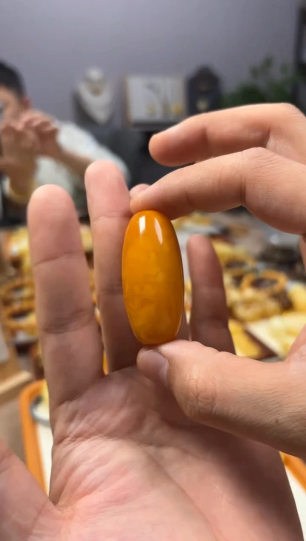 【闪购商品】蜜蜡裸石未镶嵌桶珠