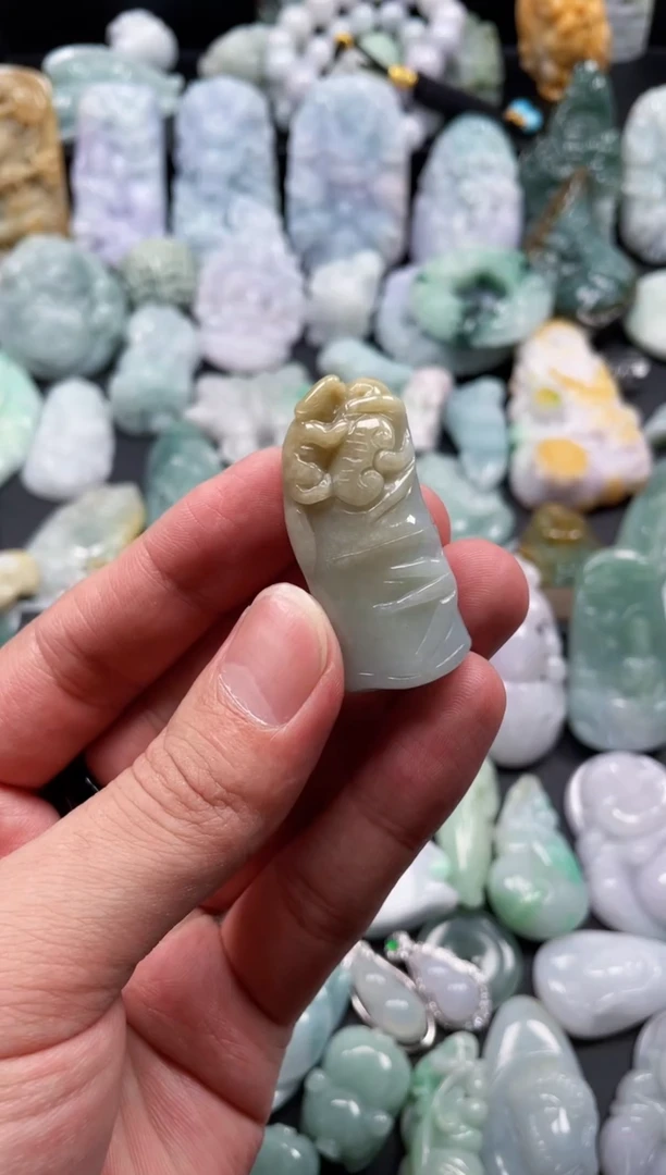 翡翠未镶嵌颈饰天然翡翠a货
