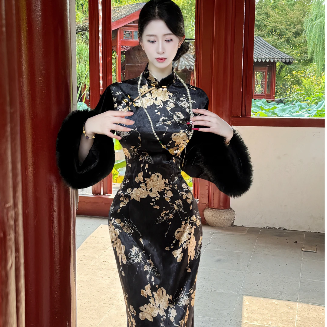 LHMknk1画报夫人原创自制厚款丝绒狐狸毛倒大袖旗袍名为墨黑韵