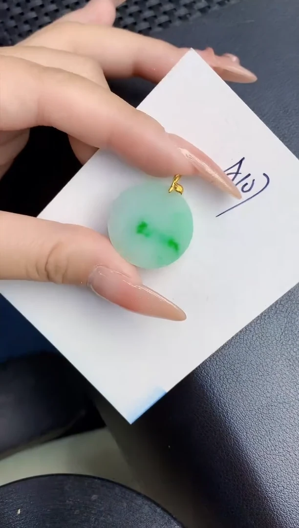 【闪购商品】翡翠颈饰18K金镶嵌000000000