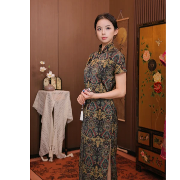 白幼秀2026古法真丝旗袍复古气质优雅提花中式走秀5818