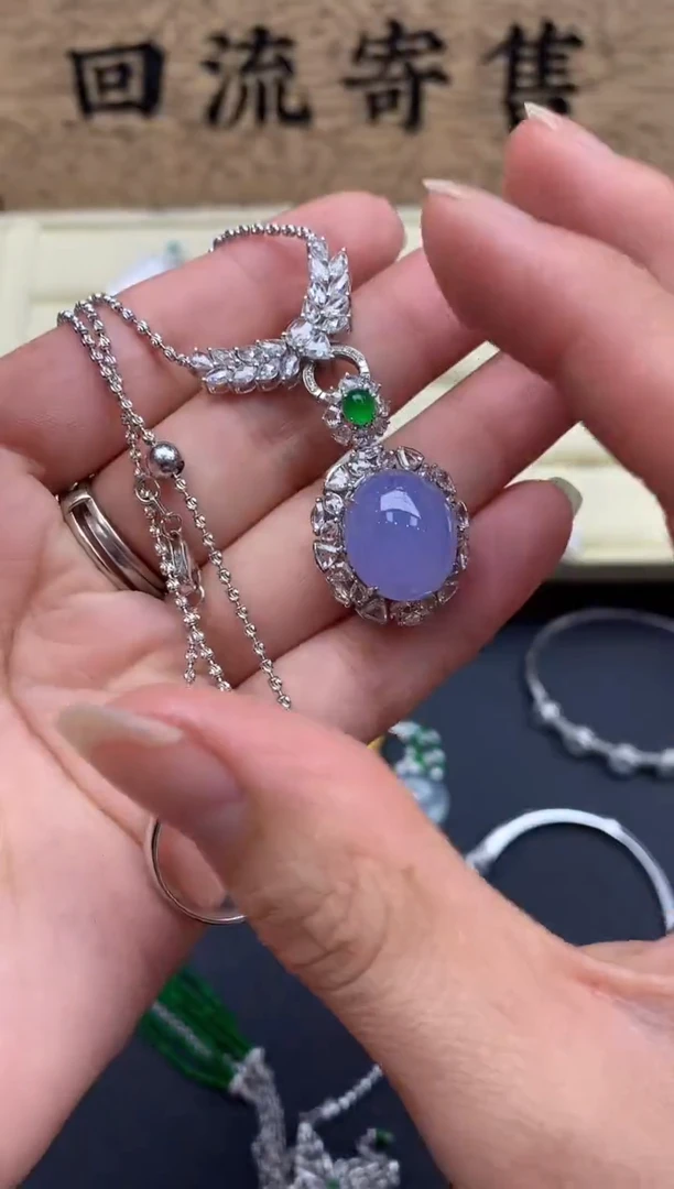 【闪购商品】翡翠颈饰18K金镶嵌557-定金10000总价68200