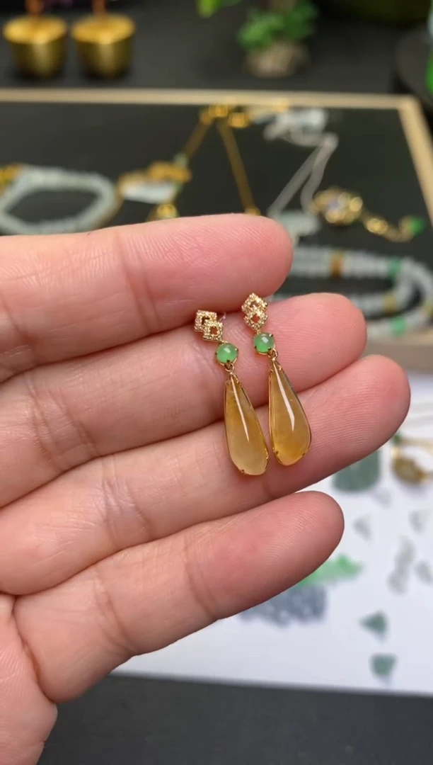 颈饰18K金镶嵌翡翠净货1368