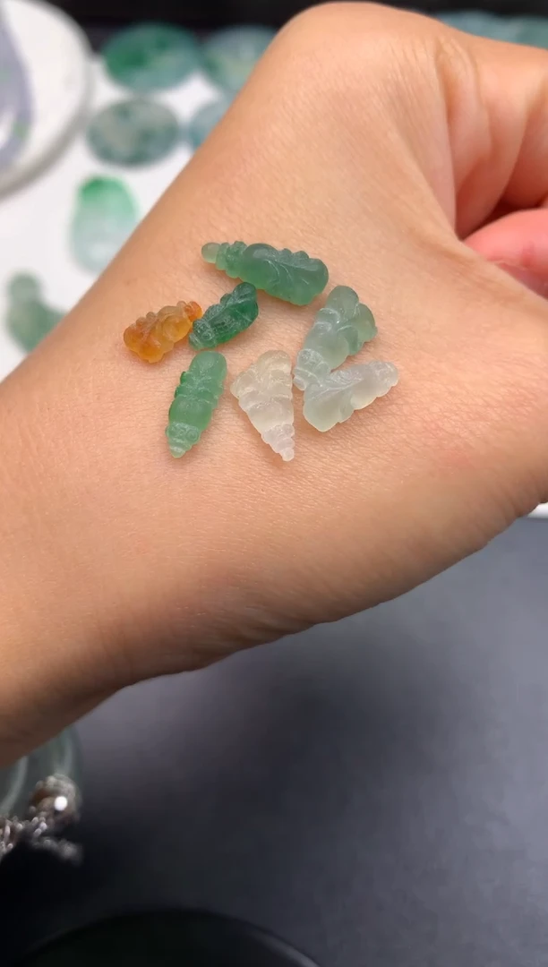 未镶嵌定制翡翠0869577674