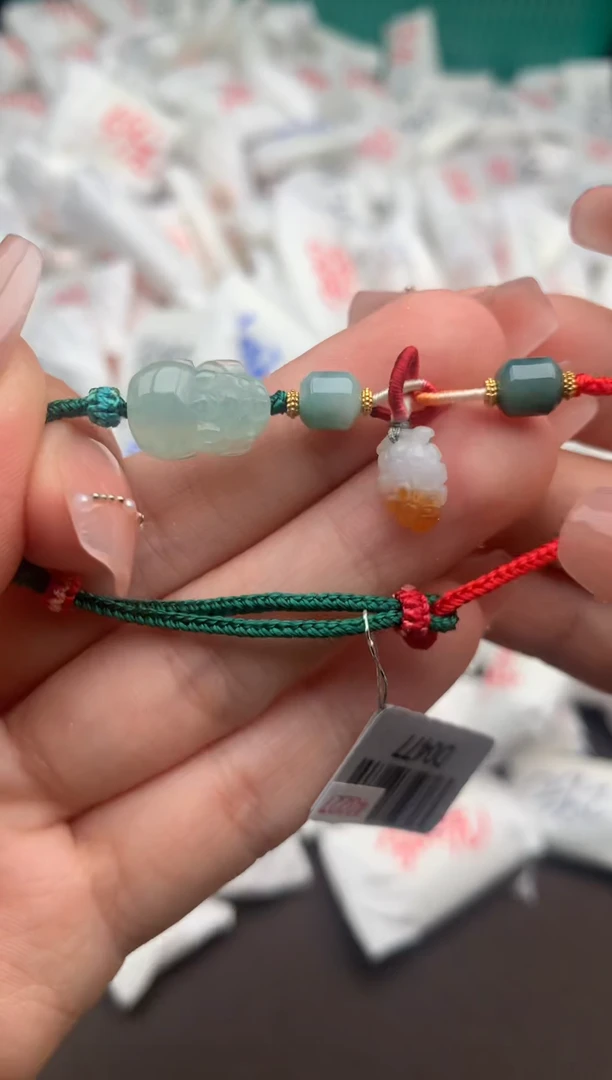 【闪购商品】翡翠手绳未镶嵌一