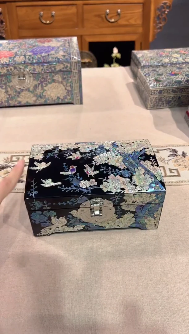 【闪购商品】鱼锁绒布底·弘贝雅螺钿漆器文化馆