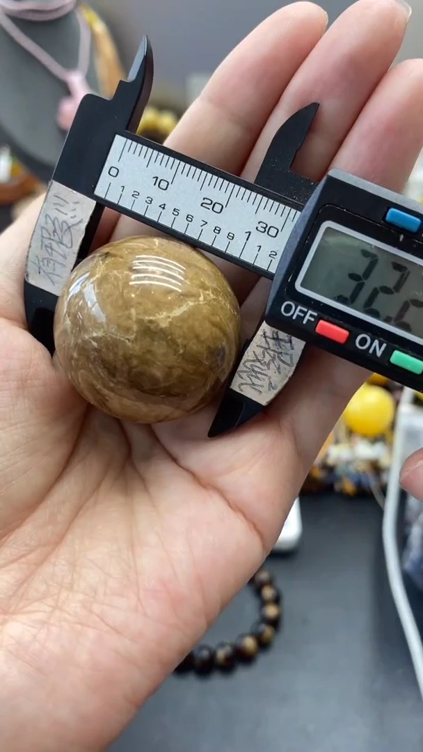琥珀未镶嵌珠宝奇石195