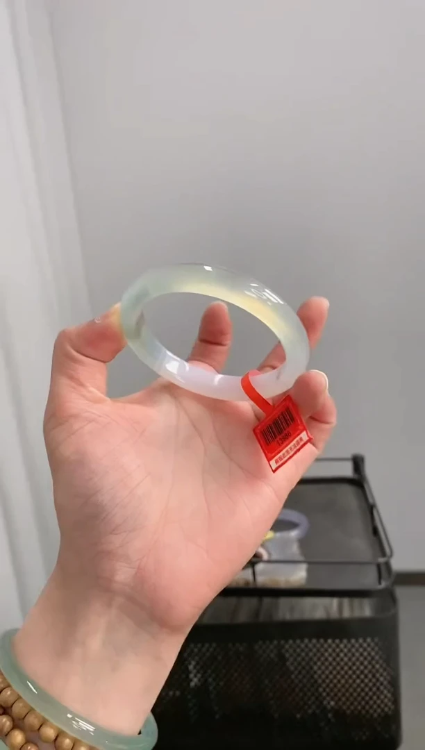 【闪购商品】玛瑙/玉髓手镯合金56圈