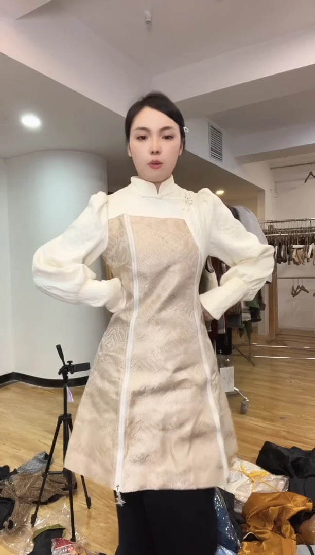 L码        105-115斤  卫衣裙