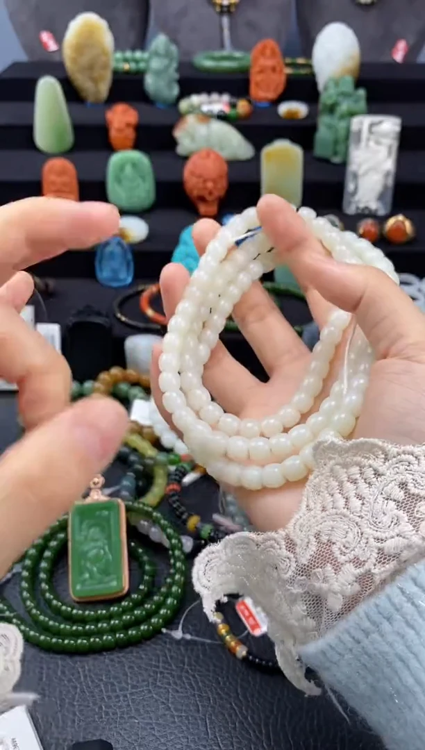 【闪购商品】和田玉-未镶嵌8mm米达极致弧108