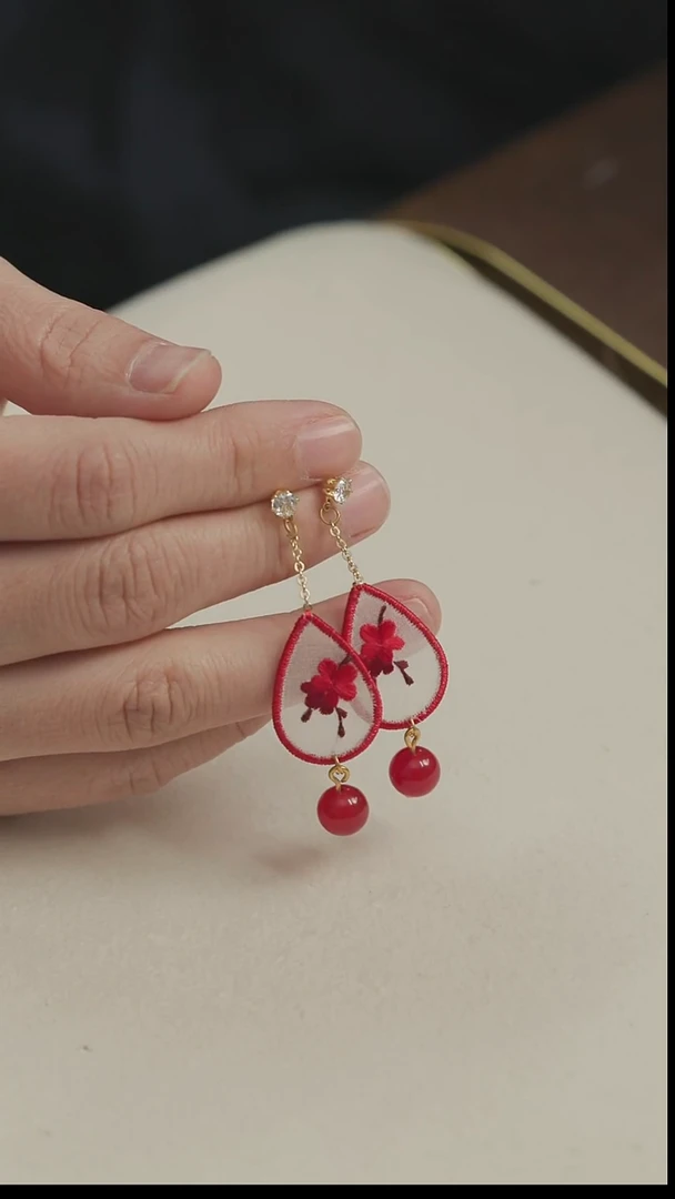 刺绣湘传礼纯手工耳饰