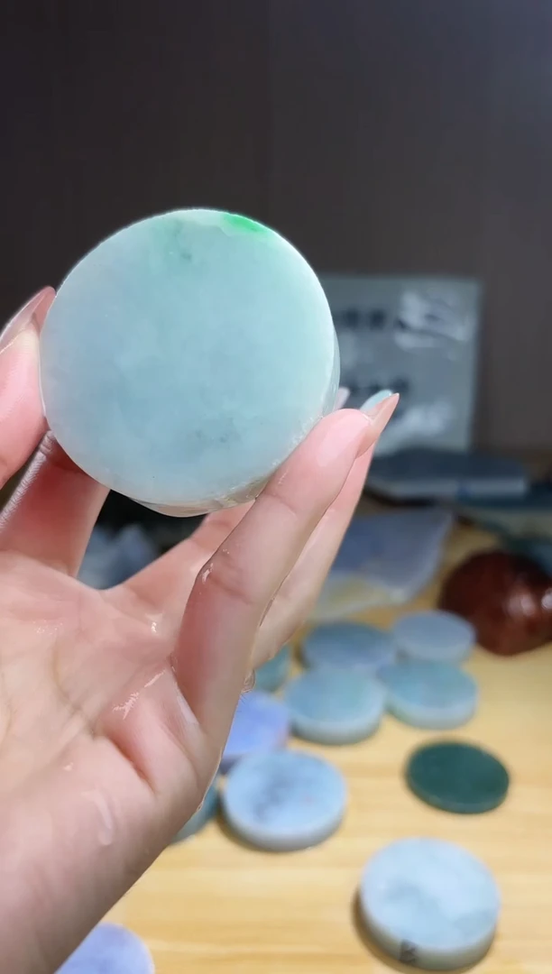 翡翠未镶嵌颈饰翡翠A货 温谭497