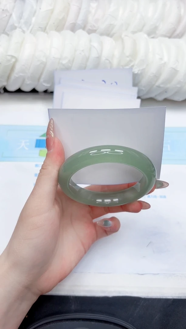 石英质玉手镯未镶嵌72-60