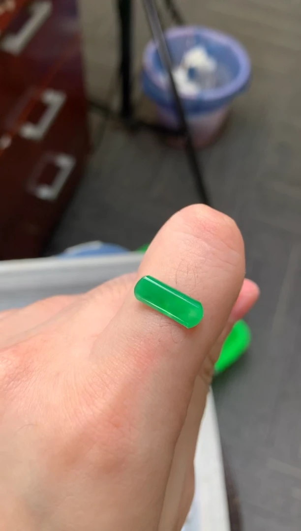 未镶嵌定制翡翠裸玉