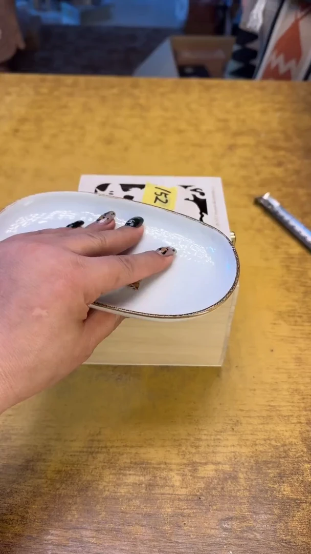 瓷器瓷器瑕疵破破152黑金碗