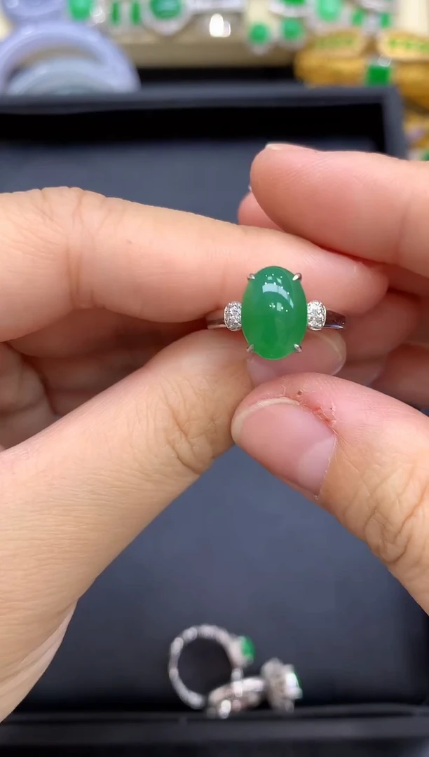 18K金镶嵌戒指翡翠505-中国好珍宝