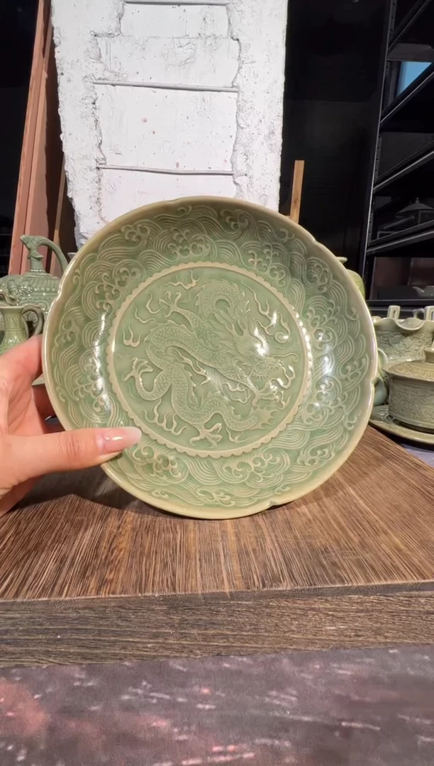 耀州窑穿云龙盘.