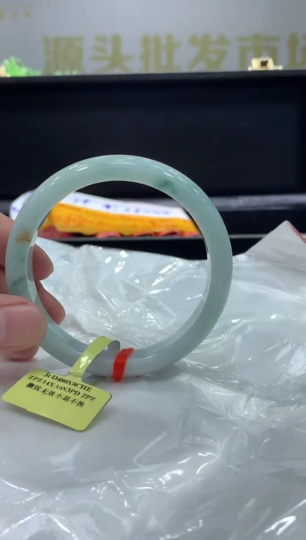 未镶嵌手镯翡翠翡翠手镯