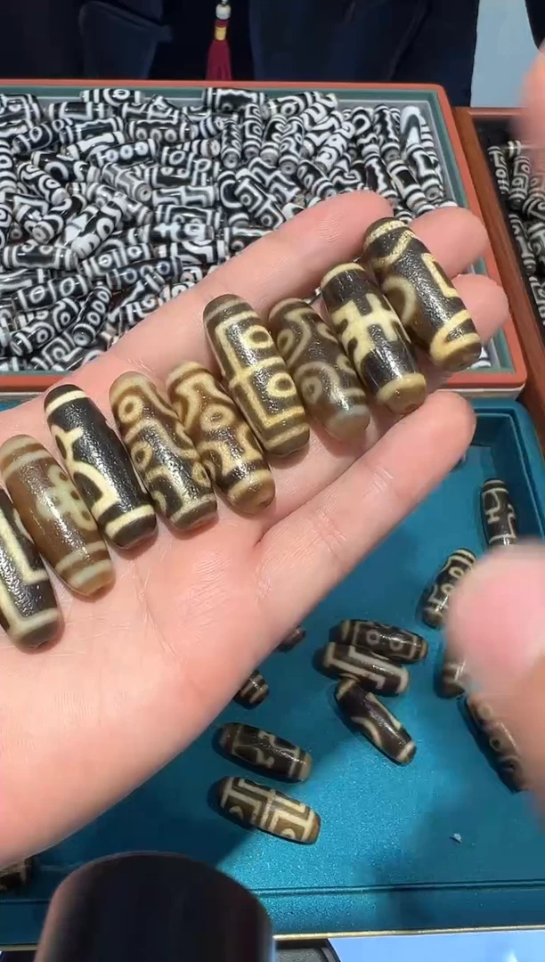 【闪购商品】玛瑙/玉髓颈饰未镶嵌美H牙黄单株多样性发一