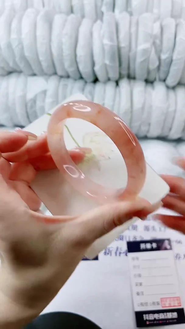 【闪购商品】石英质玉手镯未镶嵌0011558216-多样性发货