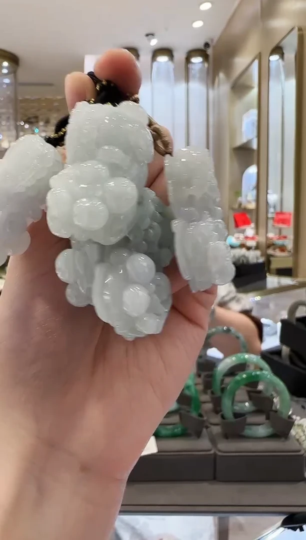 翡翠未镶嵌颈饰70多样发一