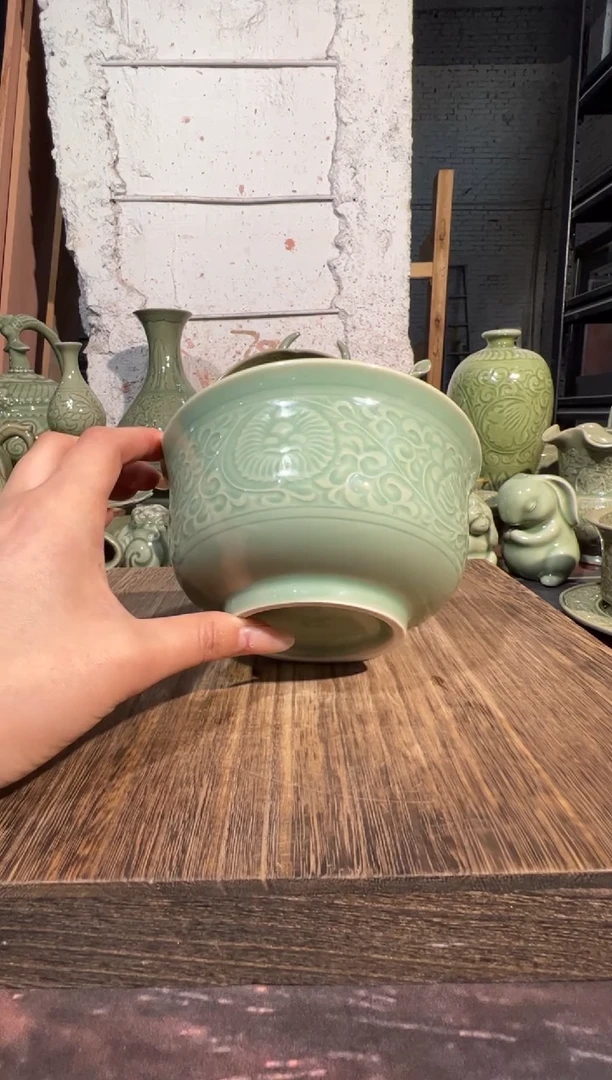 耀州窑菊纹6寸碗一只