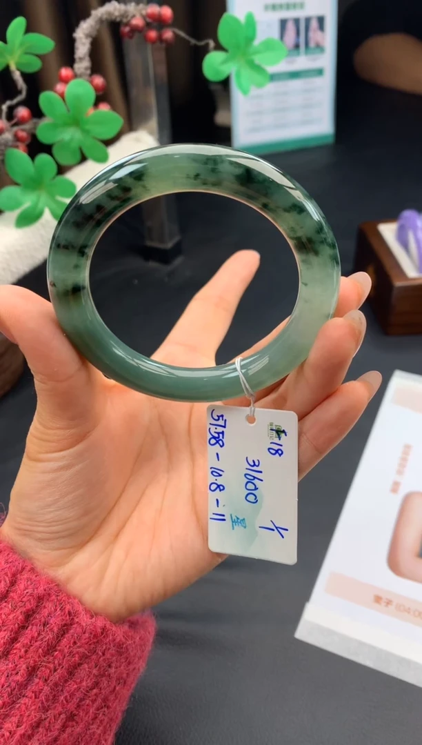 未镶嵌手镯翡翠翡翠自带#送人#，假一赔三