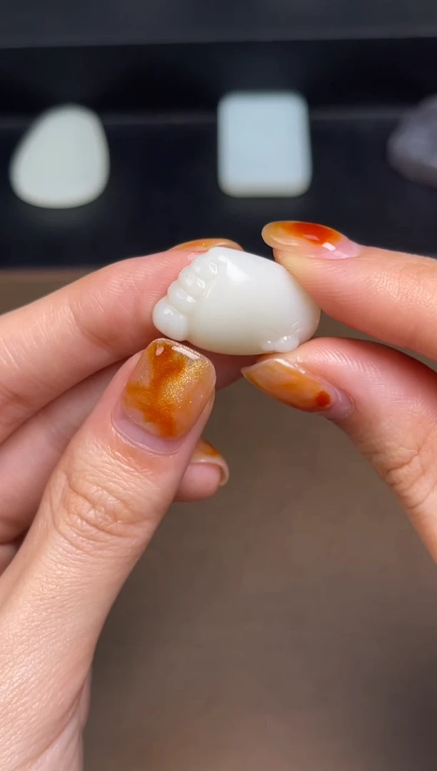 【闪购商品】和田玉颈饰未镶嵌51 带裂