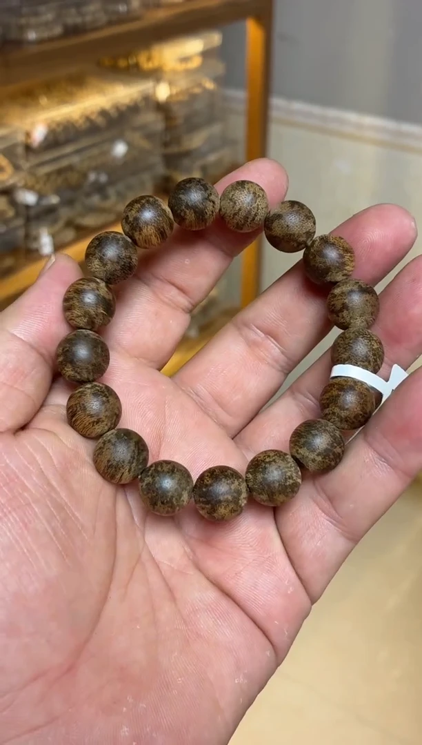 沉香手串 文莱圆珠单圈1.3多样性发其一