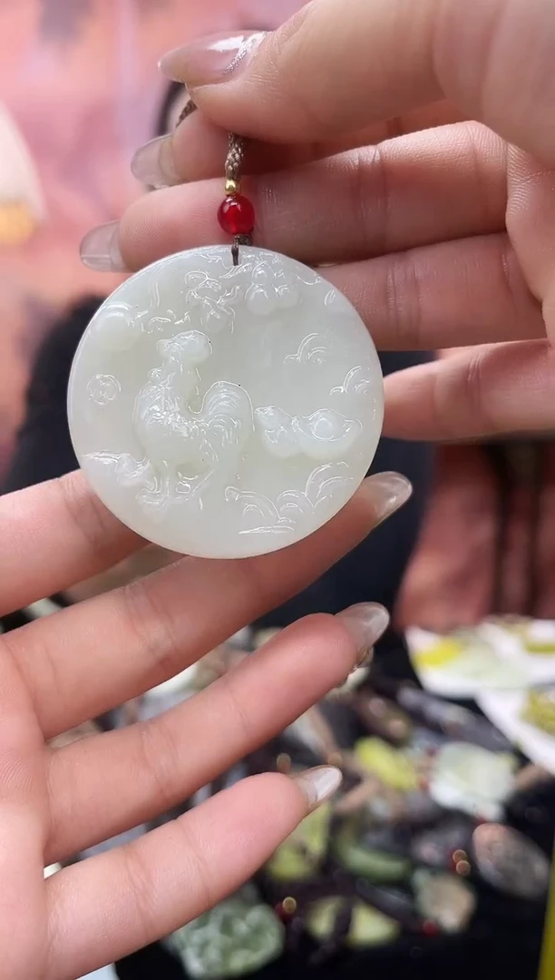 未镶嵌岫玉吊坠·