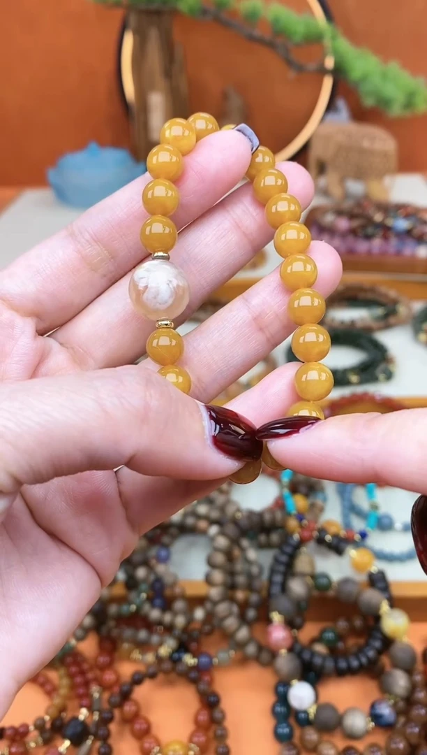 【闪购商品】蜜蜡手链未镶嵌08老蜡单圈手串